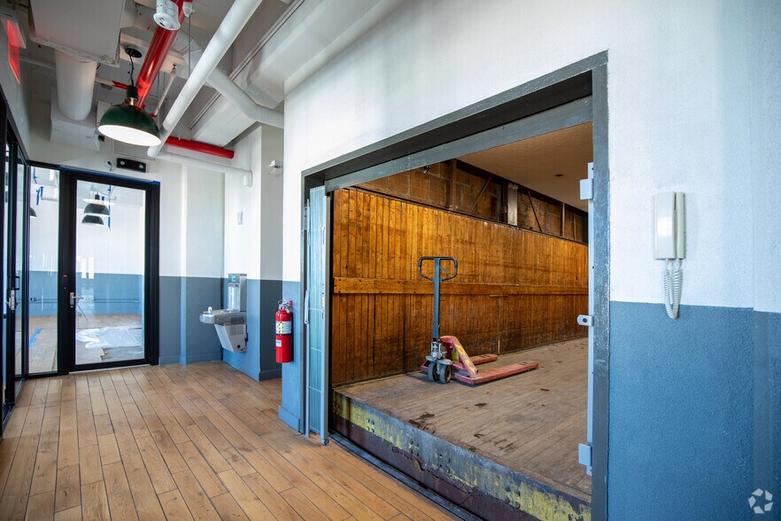 More Photos Of 35-37 36th St, Long Island City Office For Lease