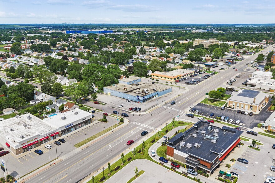 More Photos Of 3640 Delaware Ave, Tonawanda Supermarket For Sale