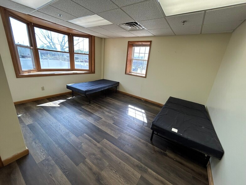 More Photos Of 198 George St, Beckley Research And Development For Sale