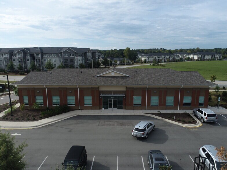 More Photos Of 2071 Ralph Stephens Rd, Holly Springs Medical For Lease