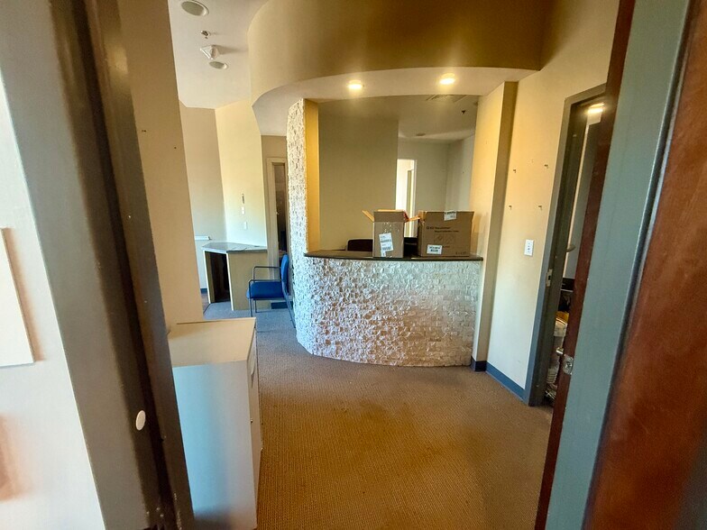 More Photos Of 449621 Us-301, Callahan Medical For Lease