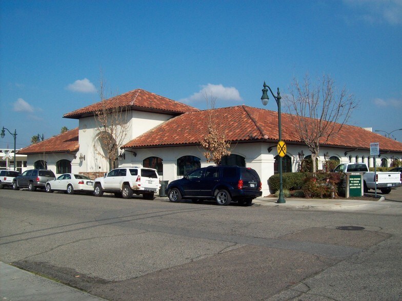 More Photos Of 222 N Garden St, Visalia Office For Lease