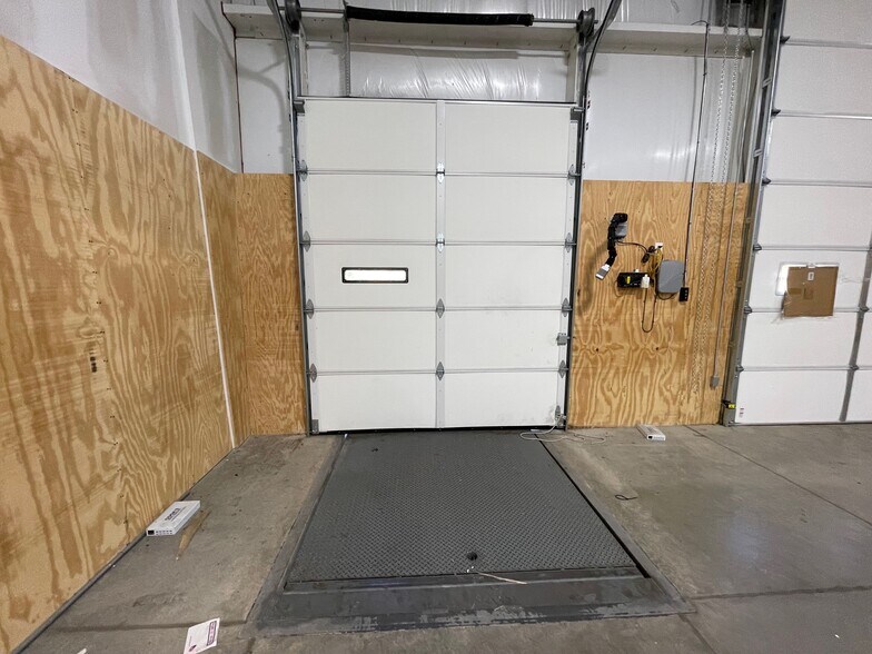 More Photos Of 2192 Express Dr, Jackson Distribution For Lease