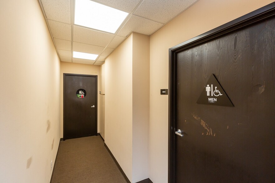 More Photos Of 200 W El Norte Pky, Escondido Unknown For Lease