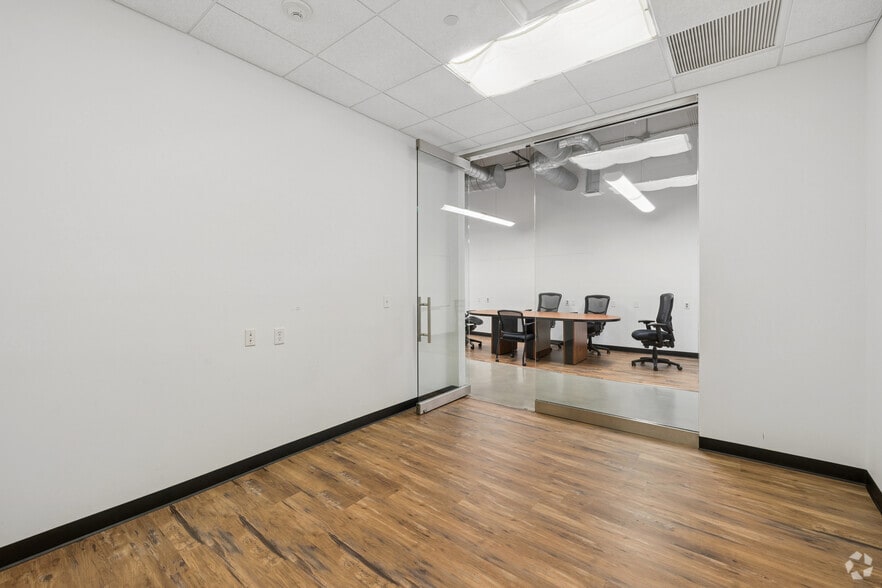 More Photos Of 1 Bridge St, Irvington Office For Lease