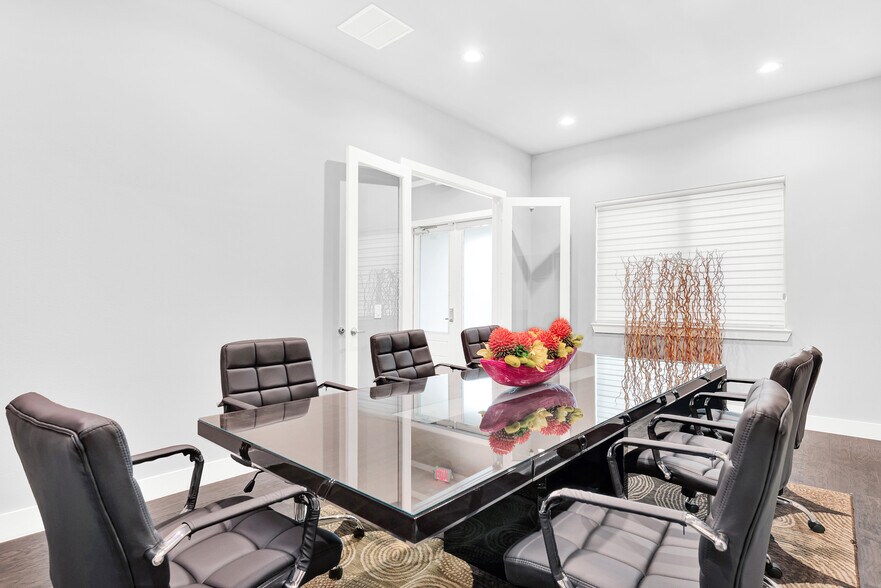 More Photos Of 4425 Plano Pkwy, Carrollton Office For Lease