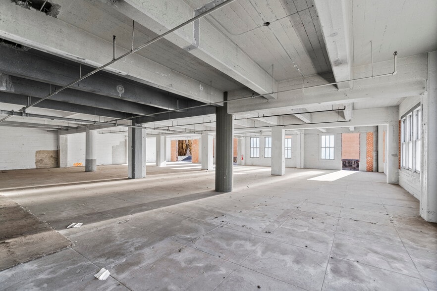 More Photos Of 800-810 Traction Ave, Los Angeles Office For Sale
