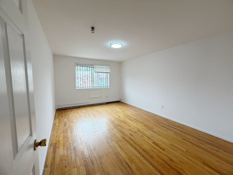 More Photos Of 144-45-144-47 37th Ave, Flushing Apartments For Sale