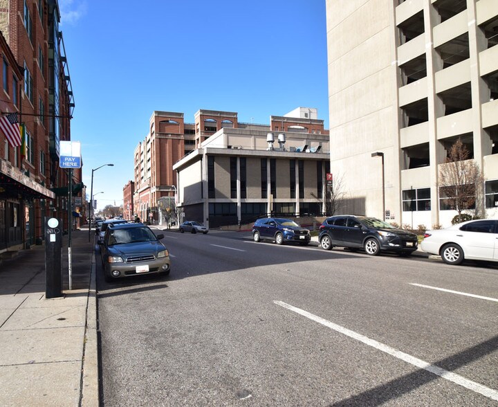 More Photos Of 635 W Pratt St, Baltimore Freestanding For Lease
