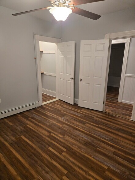 More Photos Of 12 Middle St, Lancaster Storefront Retail Residential For Sale