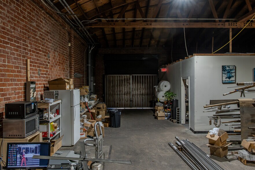 More Photos Of 2456 E 57th St, Huntington Park Warehouse For Sale