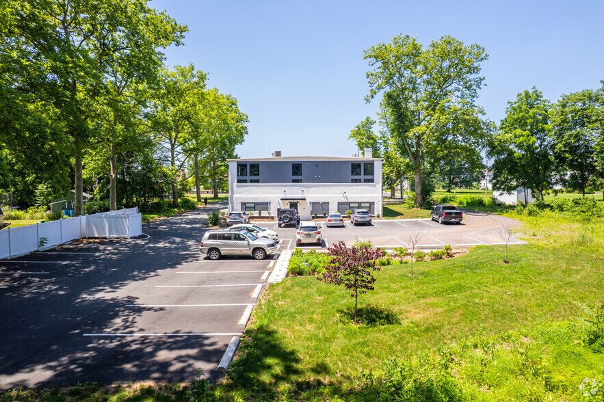 More Photos Of 300 Penn St, Pennsburg Apartments For Sale