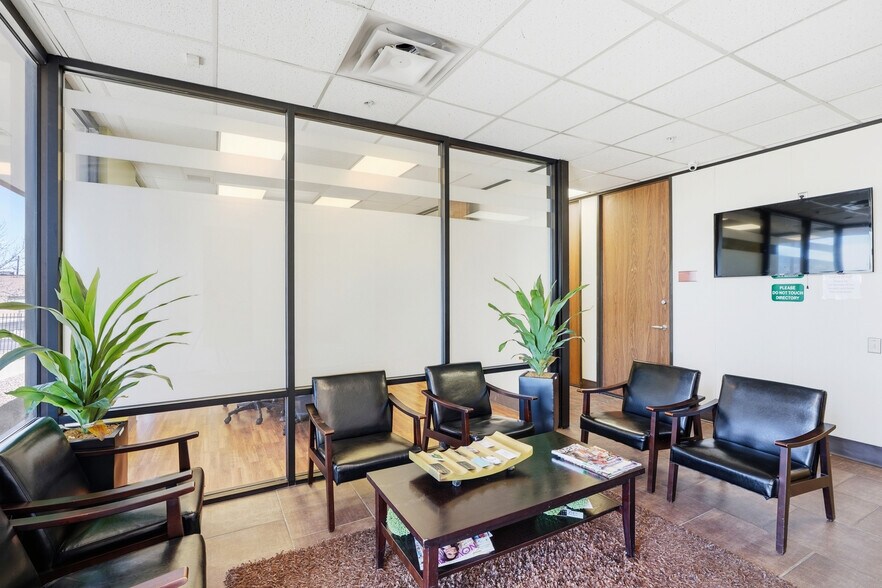 More Photos Of 3121 Amherst NE dr, Albuquerque Office For Sale