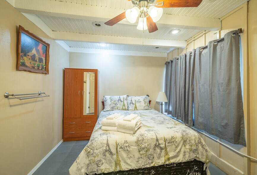 More Photos Of 2306 Sudderth Dr, Ruidoso General Retail For Sale