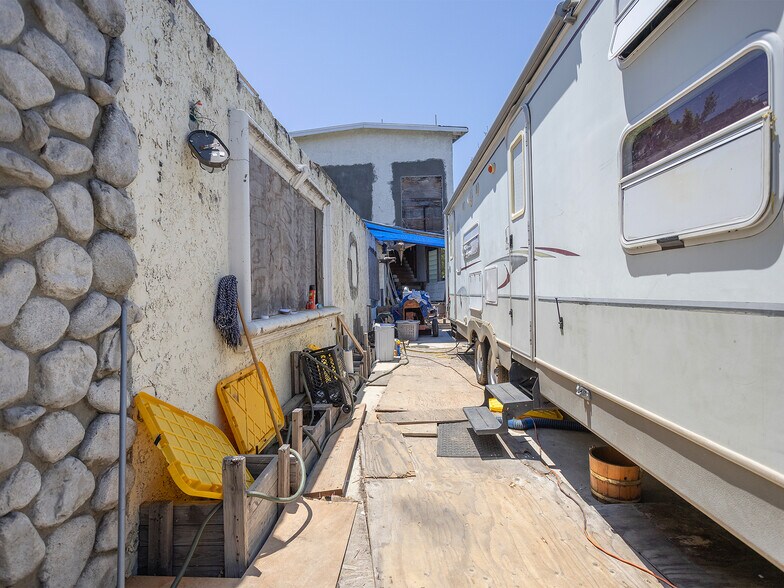More Photos Of 4463 Bellflower Ave, North Hollywood Land For Sale