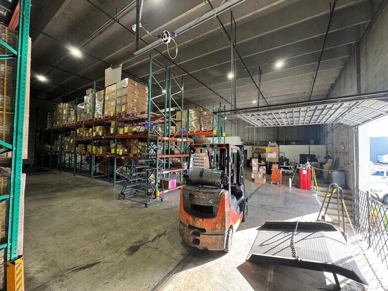 More Photos Of 6535-6545 NW 84th Ave, Miami Warehouse For Sale