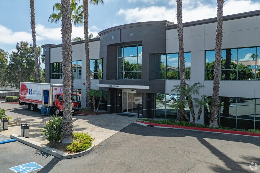 More Photos Of 171 Saxony Rd, Encinitas Medical For Lease