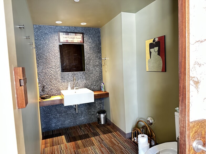 400 W Rosemary St, Chapel Hill, NC 27516 MultiFamily For Lease