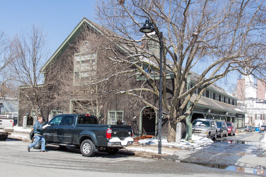 More Photos Of 45 Walden St, Concord Office For Lease