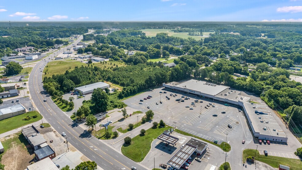 More Photos Of 1600 N Garnett St, Henderson Unknown For Lease