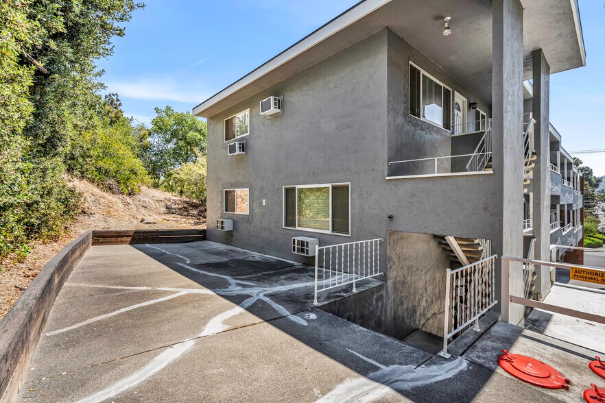 More Photos Of 1150 Lincoln Ave, Walnut Creek Apartments For Sale