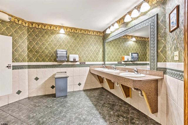 More Photos Of 947 N Delsea Dr, Vineland Restaurant For Sale