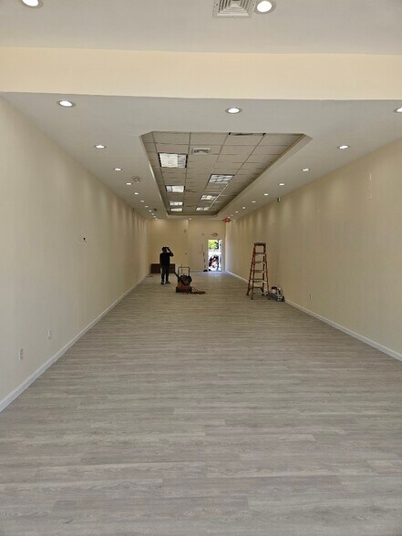 More Photos Of 1079-1083 Willis Ave, Albertson Storefront For Lease