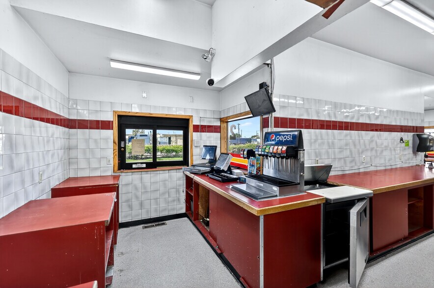 More Photos Of 6525 E Broadway Ave, Spokane Fast Food For Sale