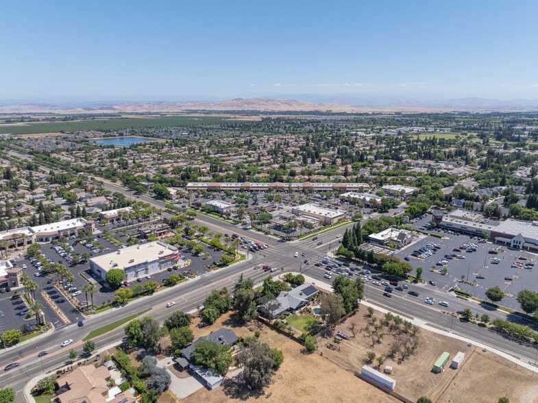 Primary Photo Of , Clovis General Retail For Sale