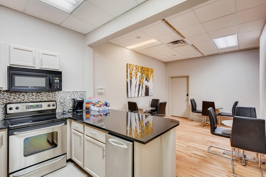 More Photos Of 2629 Main St, Littleton Office Residential For Lease