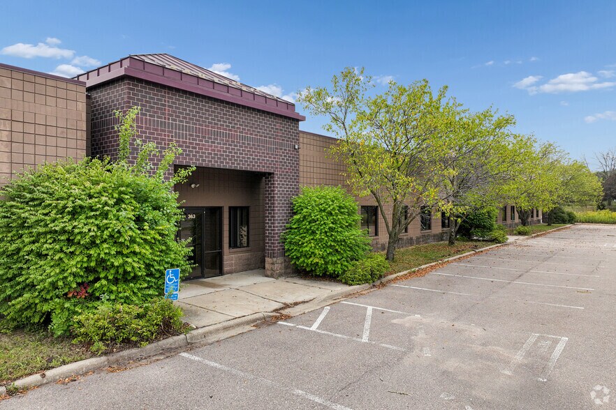 More Photos Of 343 E 82nd St, Chaska Warehouse For Sale