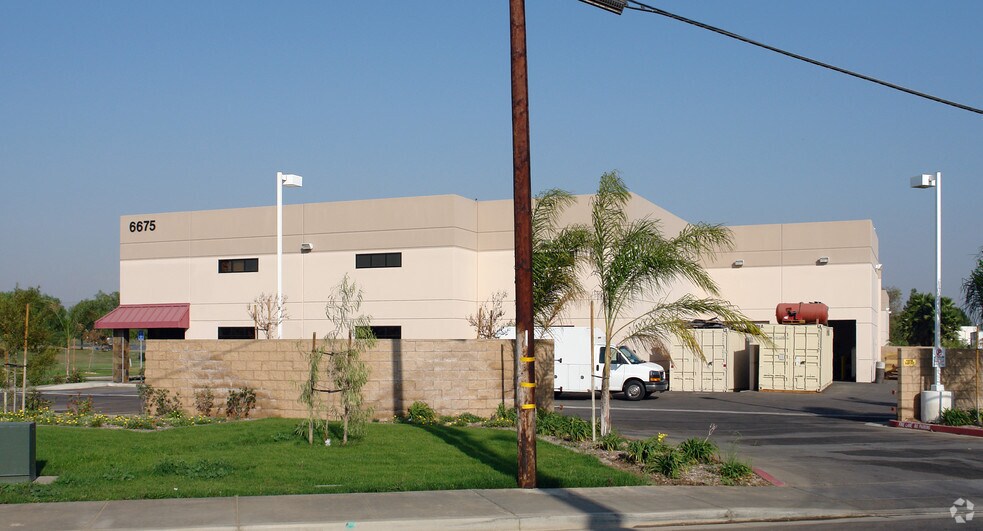 More Photos Of 6675 Doolittle Ave, Riverside Warehouse For Lease