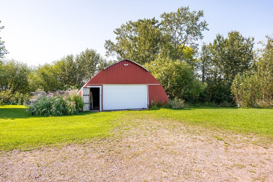 More Photos Of 60445 E Summit Rd W, Ashland Lodge Meeting Hall For Sale