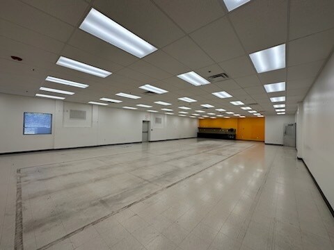 More Photos Of 4401 E Hefner Rd, Oklahoma City Distribution For Sale