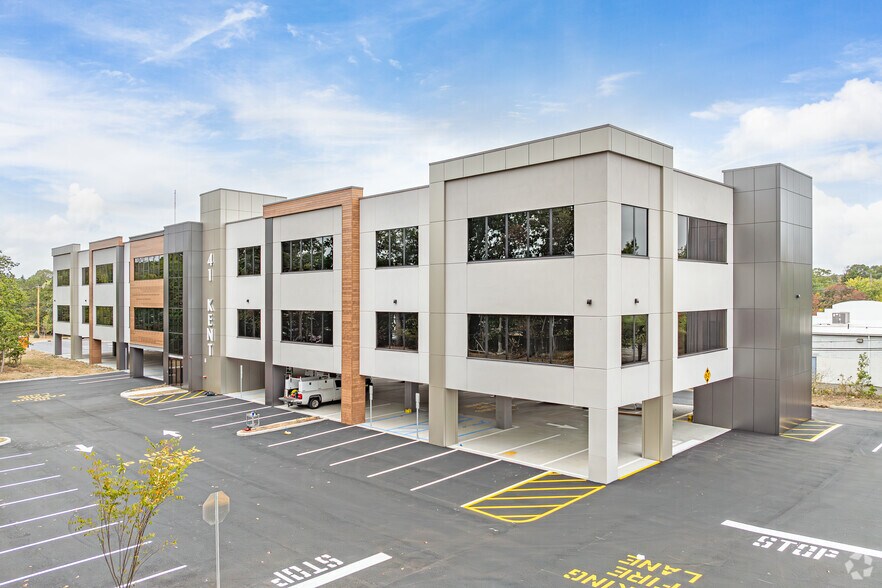 More Photos Of 41 Kent Rd, Howell Office For Lease