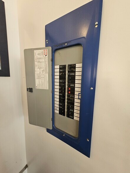 More Photos Of 463 4th Ave, Brooklyn Apartments For Lease