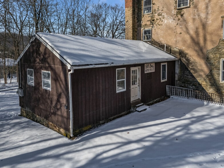 More Photos Of 10 Green St, Milford Specialty For Sale