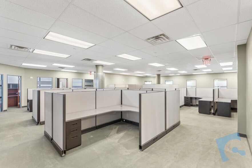 More Photos Of 1130 E Arapaho Rd, Richardson Office For Lease