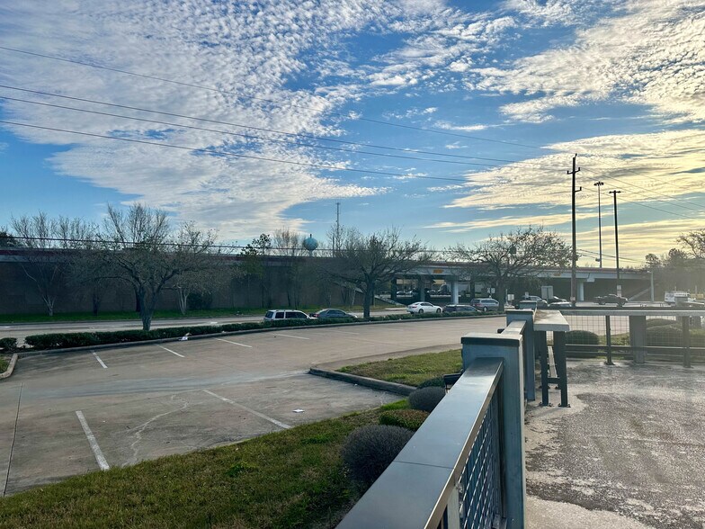 More Photos Of 17381 Tomball Pky, Houston Restaurant For Sale