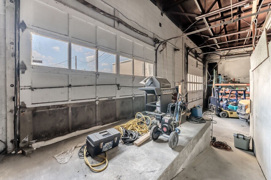 More Photos Of 259 Race St, Catasauqua Warehouse For Sale