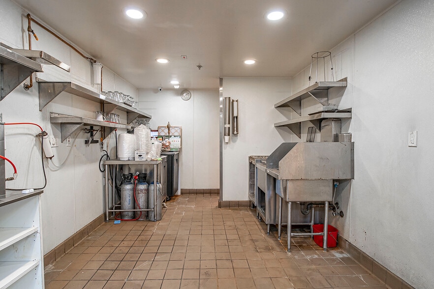 More Photos Of 580 N Atlantic Blvd, Monterey Park Apartments For Lease