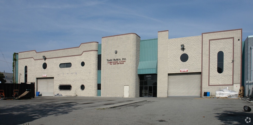 Primary Photo Of 5801 S Alameda St, Los Angeles Manufacturing For Lease