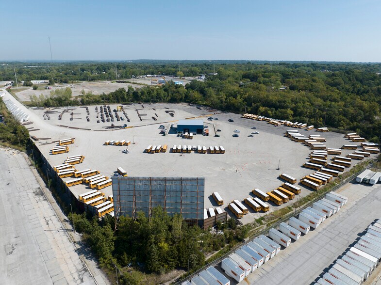 More Photos Of 8753 E US 40 Hwy, Kansas City Land For Lease