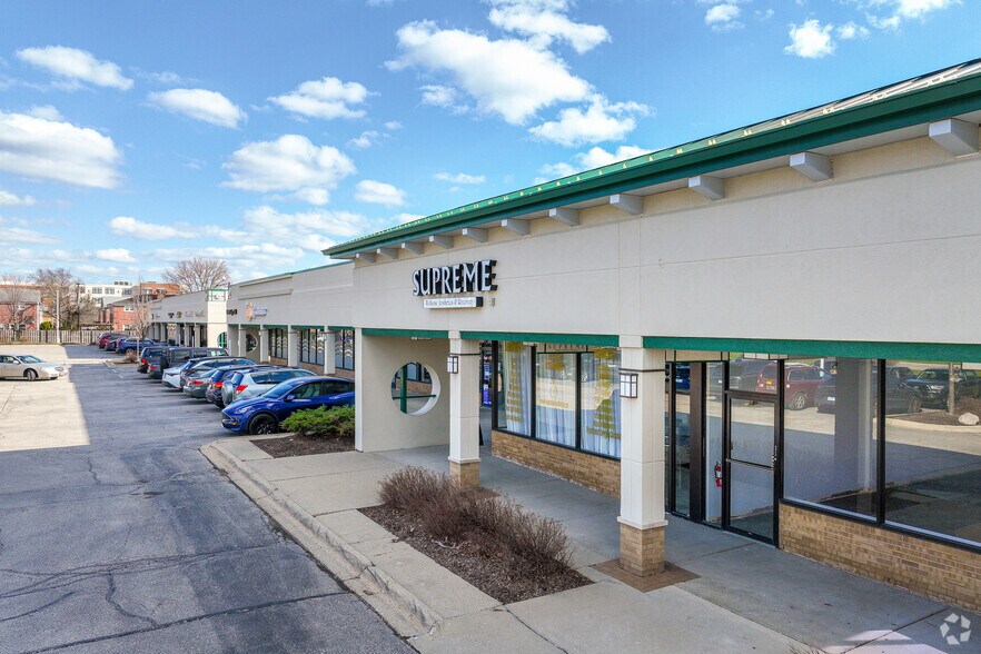 More Photos Of 648-678 N Northwest Hwy, Park Ridge Unknown For Lease