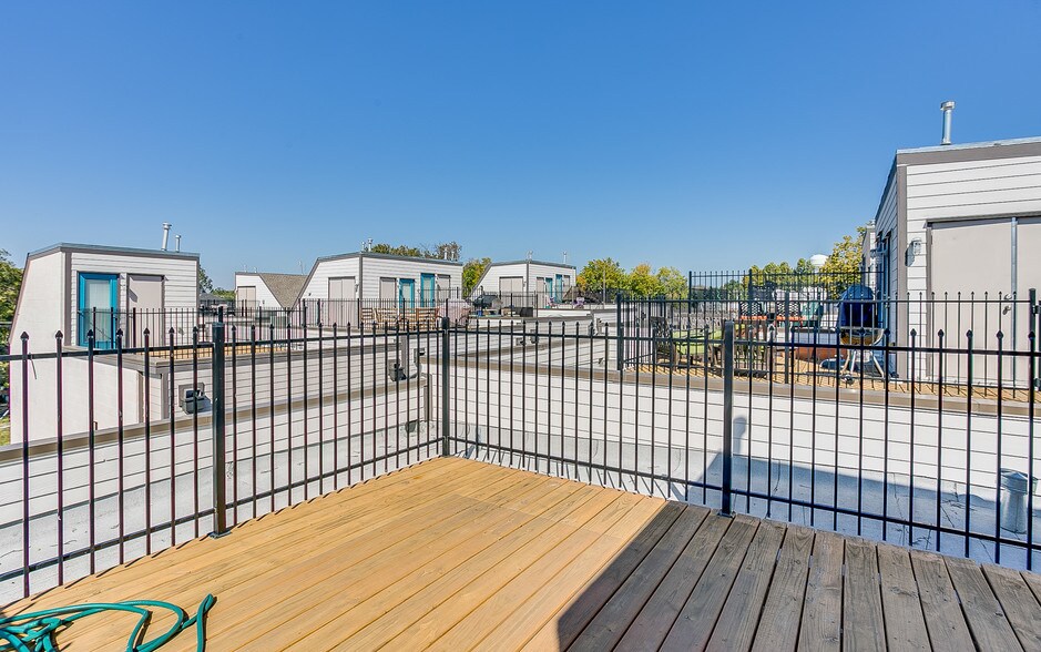 More Photos Of 4950 Cedar Springs Rd, Dallas Apartments For Sale