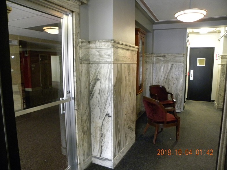 More Photos Of 4 Washington St, Sanford Office For Sale