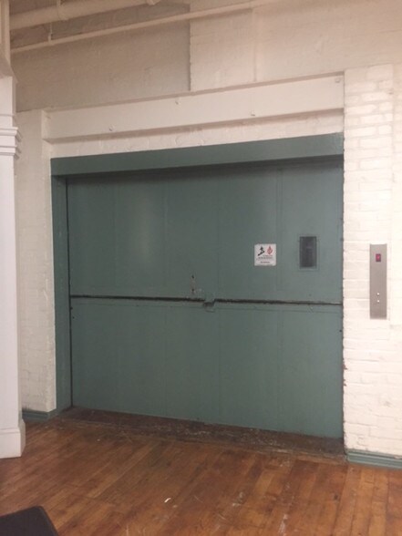 More Photos Of 181 Westchester Ave, Port Chester Light Manufacturing For Lease