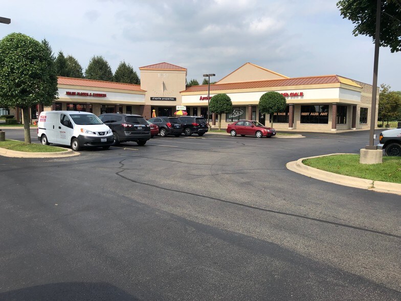 More Photos Of 1850 Grand Ave, Lindenhurst Storefront Retail Office For Lease