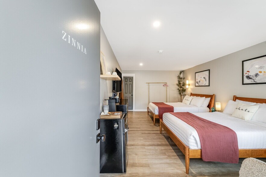 More Photos Of 4102 Soco Rd, Maggie Valley Hotel For Sale