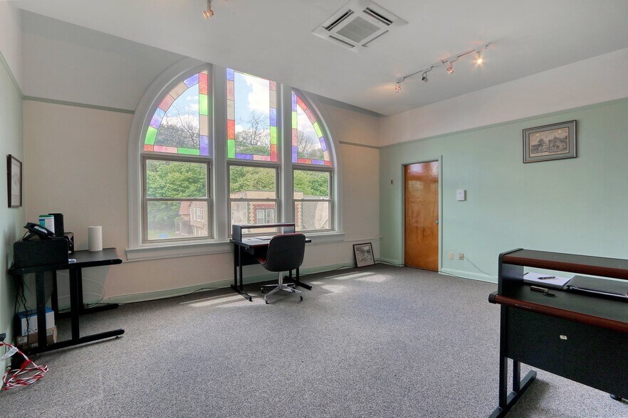 More Photos Of 59 N Main St, Liberty Loft Creative Space For Sale